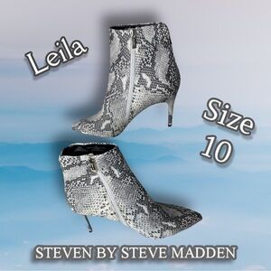 STEVEN by Steve Madden Leila Snakeskin Ankle Bootie Size 10
